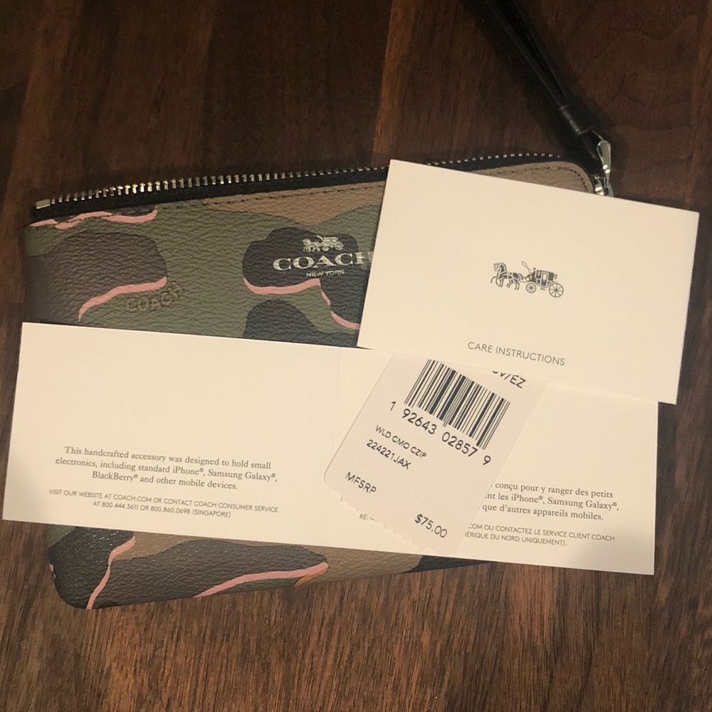 🚨1 left🚨Coach🐎Corner Zip Wristlet - Picture 4 of 5